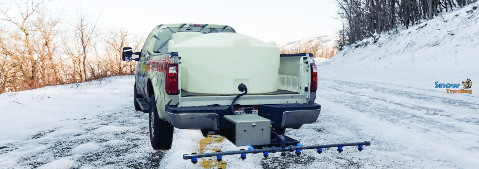 De-icer liquid spreader